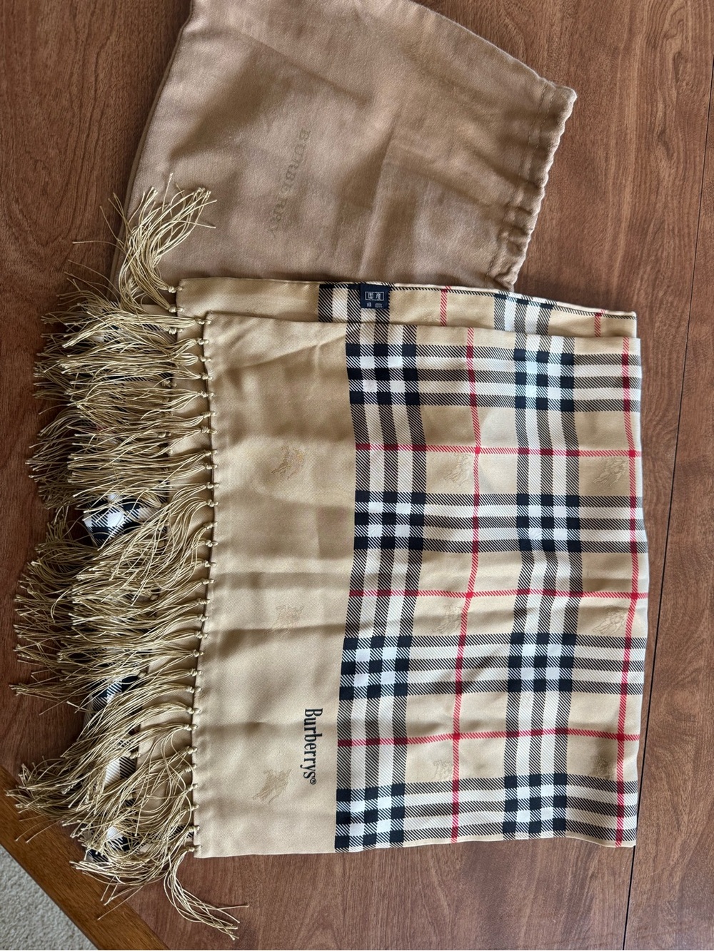Burberry Classic Fringe scarf